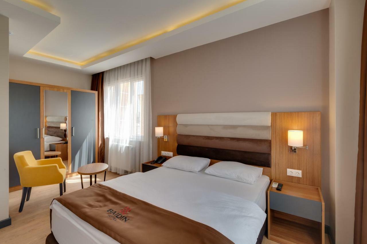 City Hotel Batoumi Extérieur photo