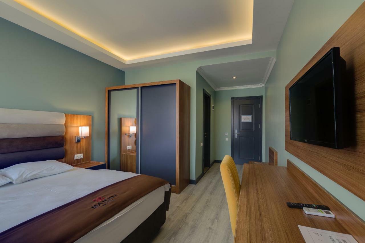 City Hotel Batoumi Extérieur photo